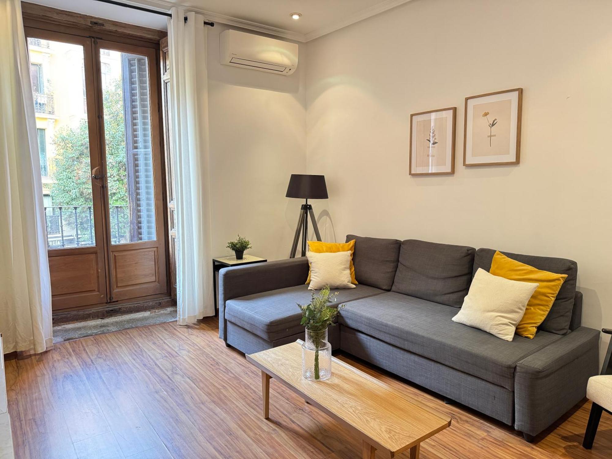 Apartamento A Dos Pasos De La Plaza Mayor Madrid Kültér fotó