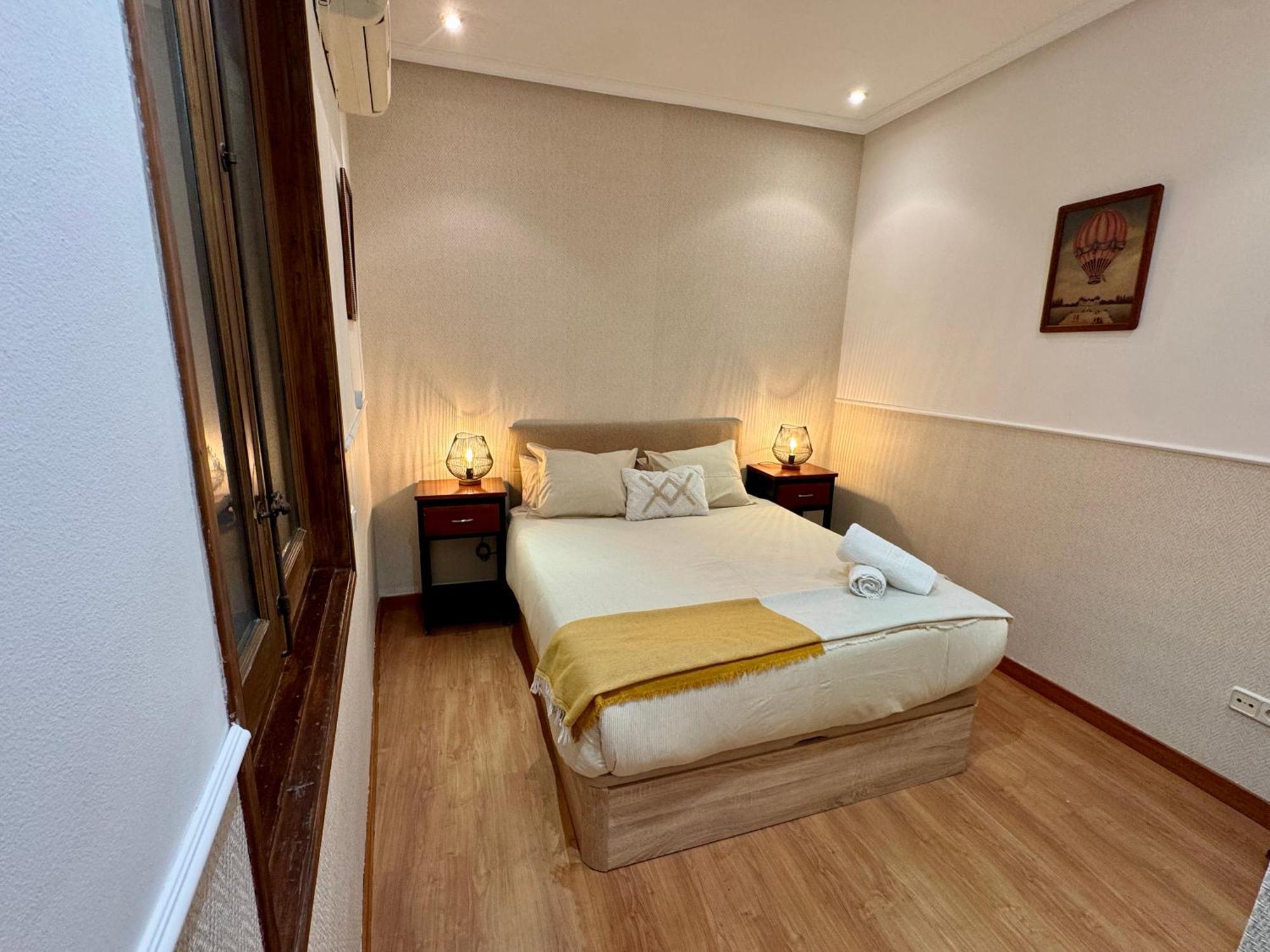 Apartamento A Dos Pasos De La Plaza Mayor Madrid Kültér fotó
